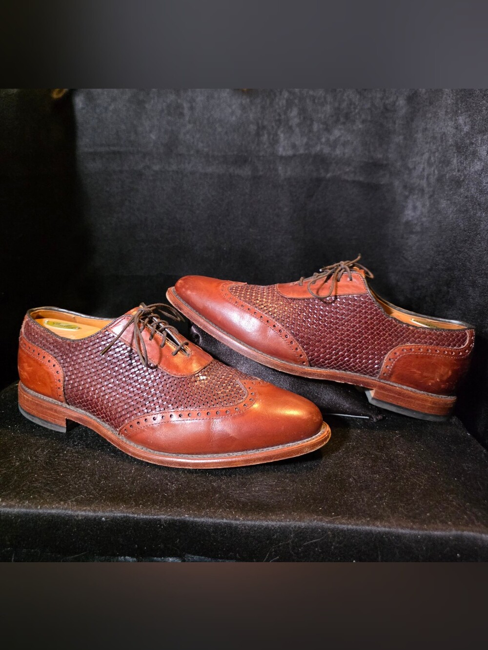 Allen Edmonds Brown Leather Woven Wingtip Oxfords Size 9